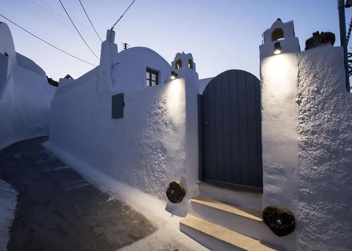 Mylopetres Traditional Houses Finikia